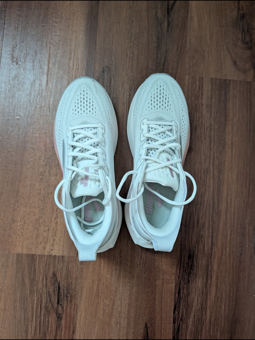 Brooks Glycerin GTS 23 - White/Harbor Mist/Metallic - Women's Size 10 - Picture 10 of 11